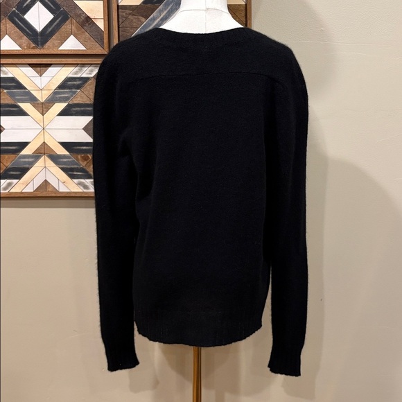 NakedCashmere Black V-Neck Cashmere Sweater size Small - Picture 5 of 11